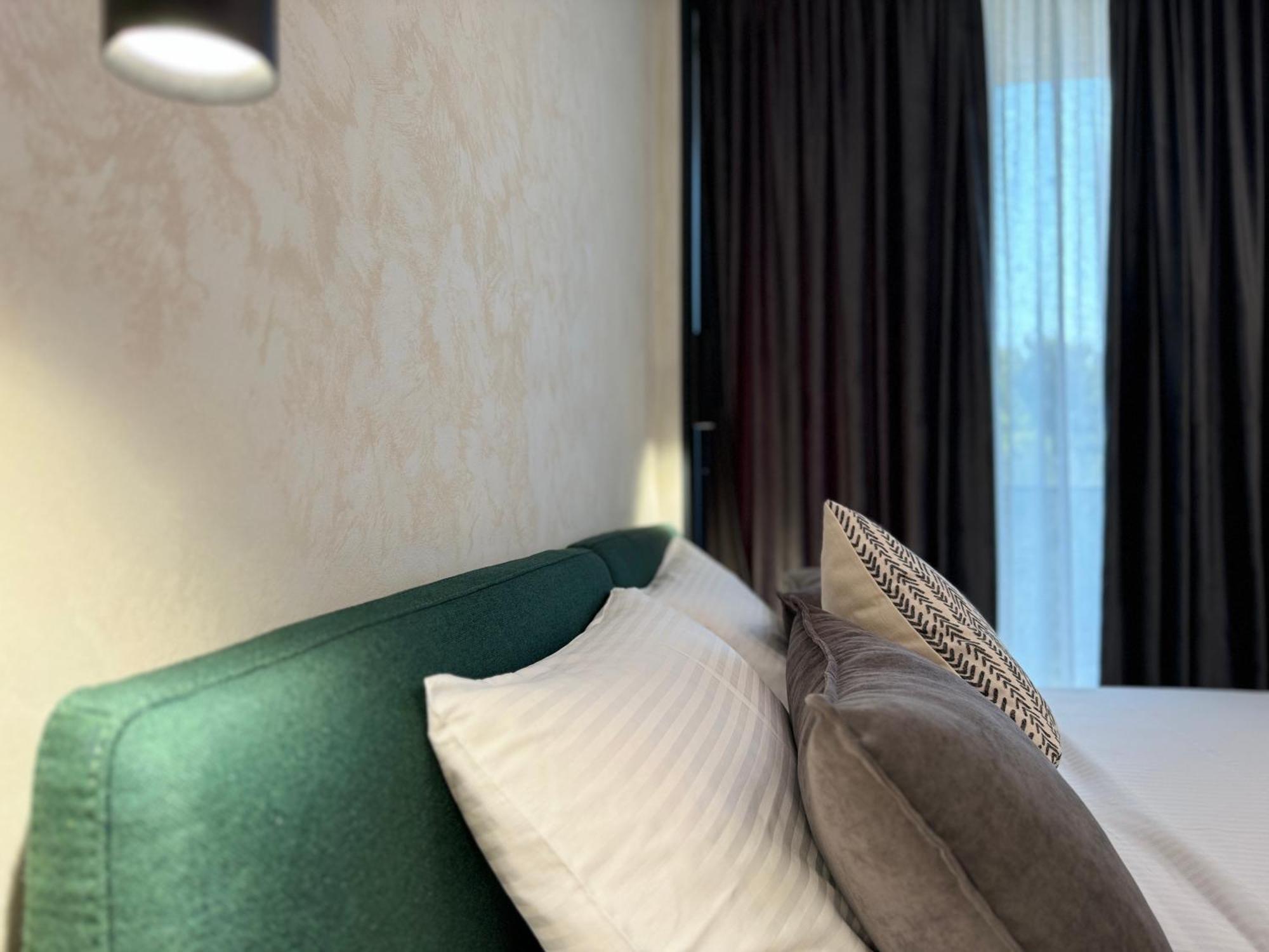 Twins Hotel Vlorë Eksteriør billede