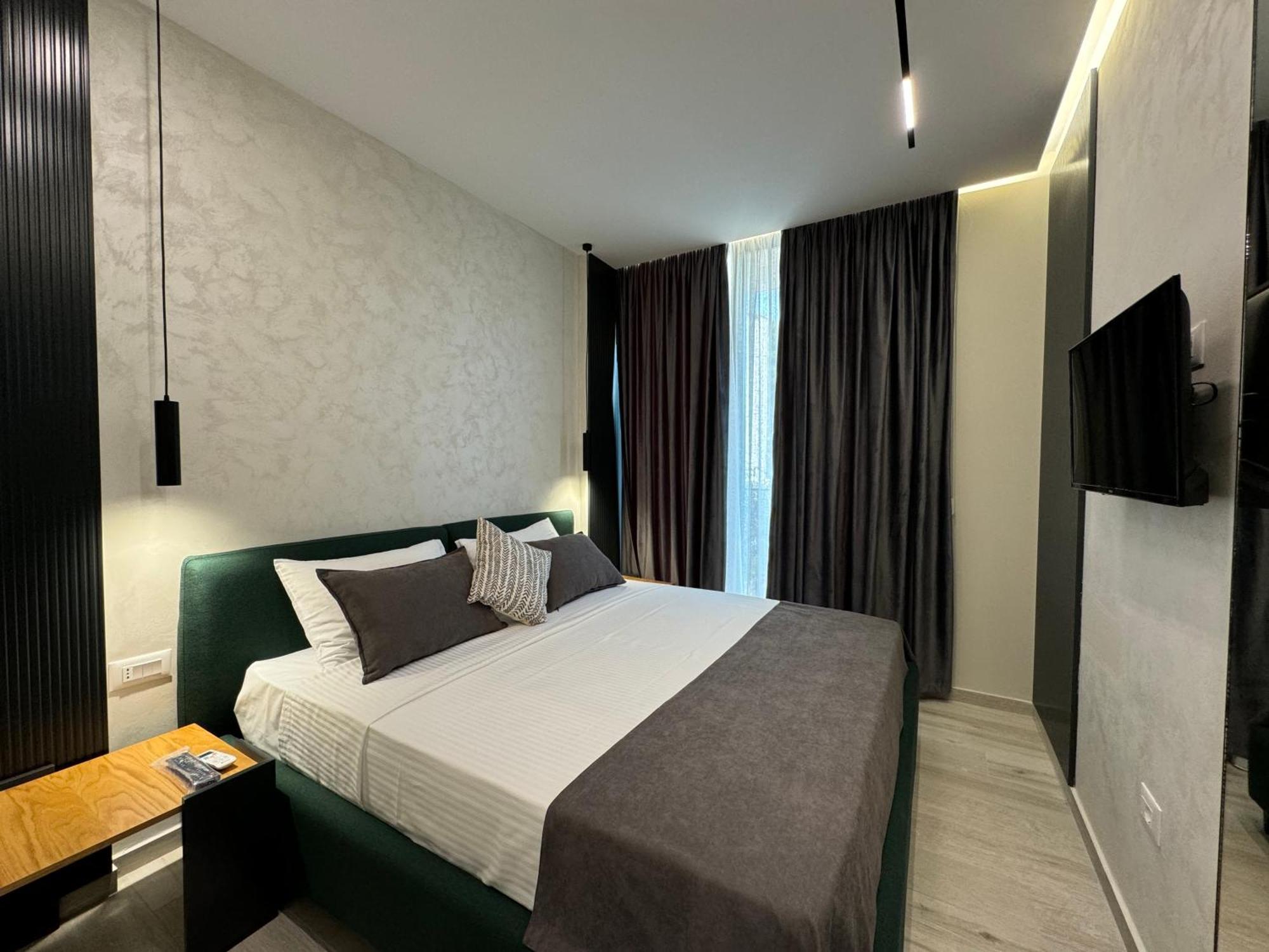 Twins Hotel Vlorë Eksteriør billede